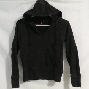 DIVIDED by H&M | size 4 | Black Hooded Sweatshirt | Kangaroo Pockets | GUC